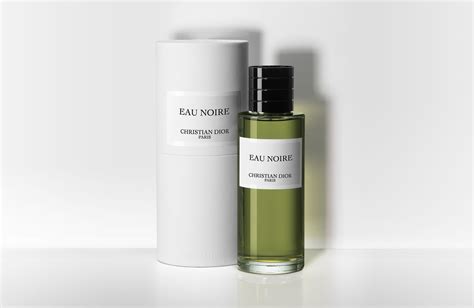 Perfume Eau Noire: Discover its Essence and Olfactory Notes